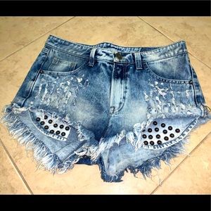 Antigo: Jean Studded Shorts, Size 26